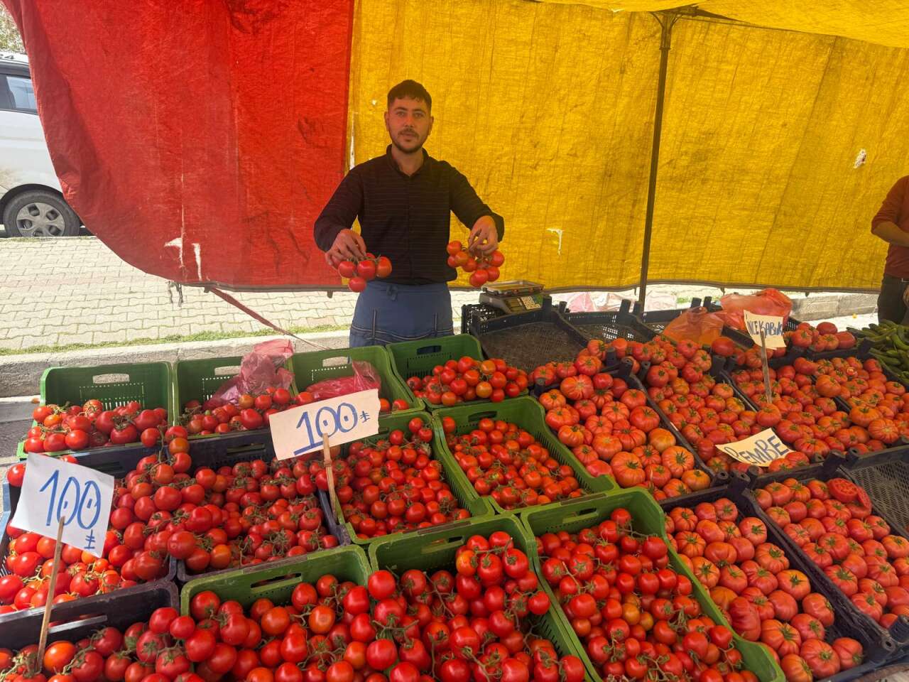 Konya pazarlarında etiket şaşkınlığı! Çoğu yarım yarım satılıyor 14